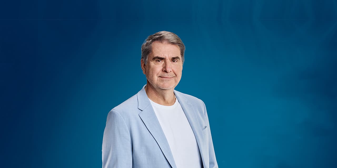 Neskoro Večer s Petrom Marcinom